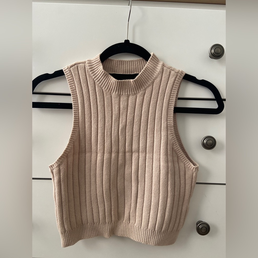 Cream sweater tank in S